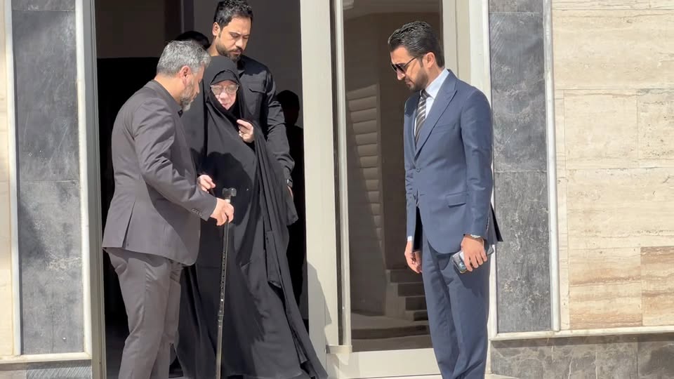 عائلة أبو مهدي المهندس تقاضي رافع الرفاعي