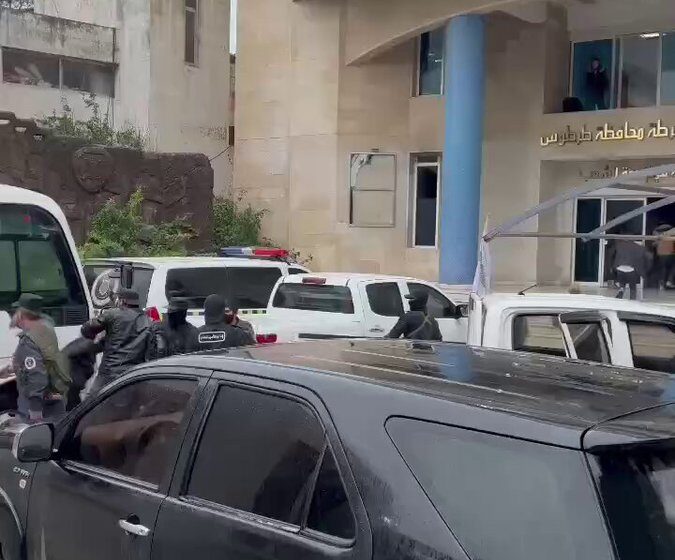 تطورات سوريا: مقاتلون أجانب وانتقادات للنظام الجديد