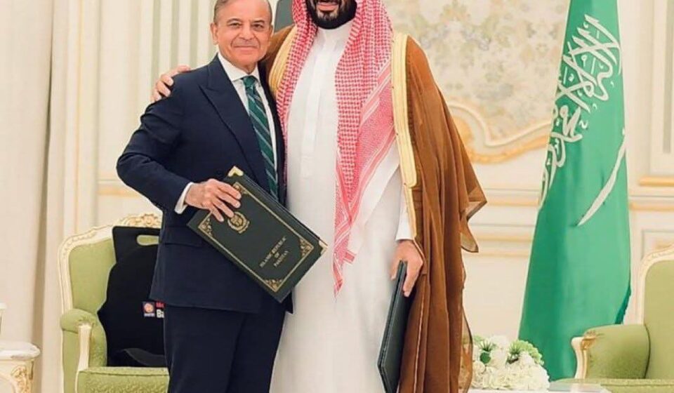 Saudi Arabia-Pakistan Defense Pact Signals Regional Shift
